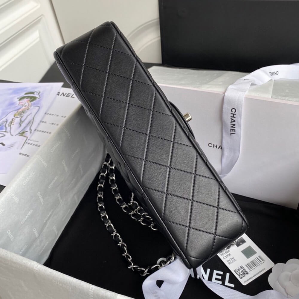 Chanel CLASSIC HANDBAG