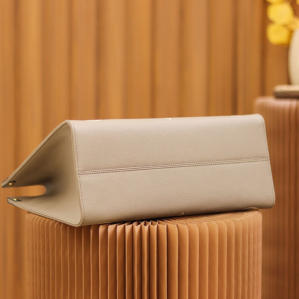 Louis Vuitton ONTHEGO MM