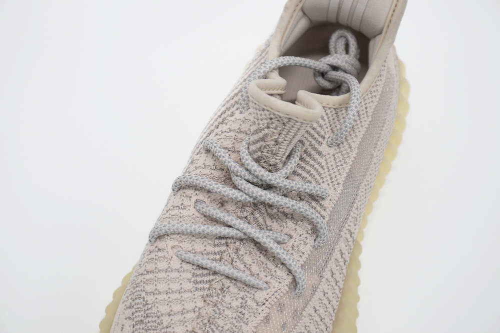 YEEZY 350 V2 SYNTH REFLECTIVE