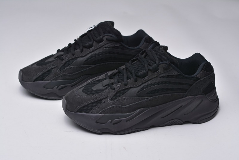 YEEZY 700 V2 “VANTA”