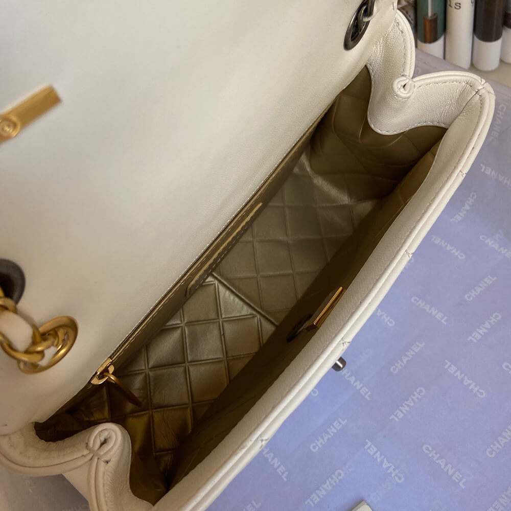 Chanel SMALL FLAP BAG