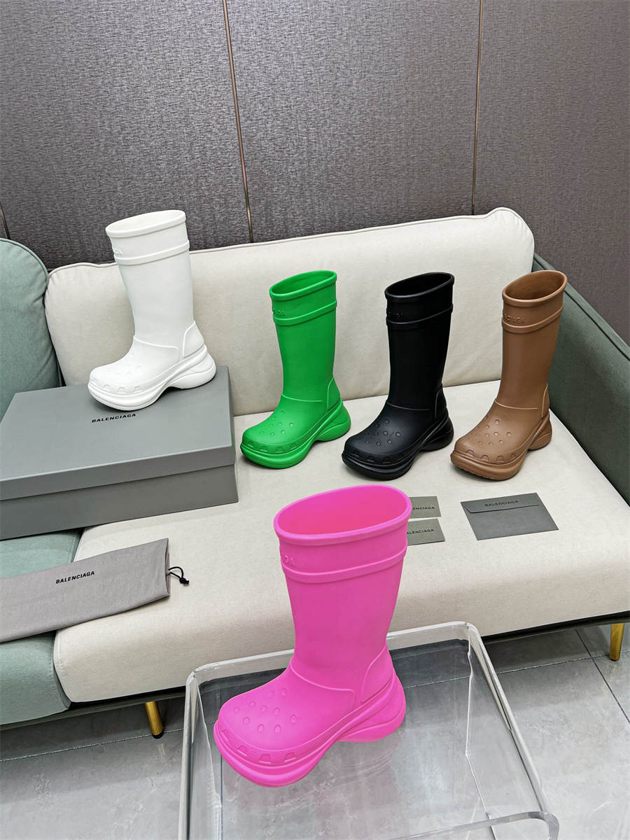 Balenciaga Crocs co-branded cave rain boots