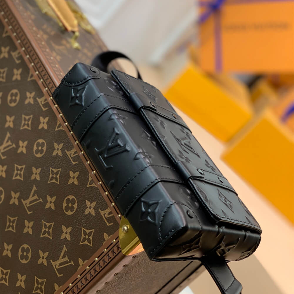 Louis Vuitton TRUNK SLINGBAG