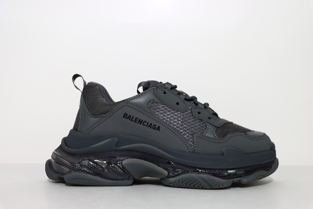 BALENCIAGA TRIPLE S SNEKAER “Dark Gray”