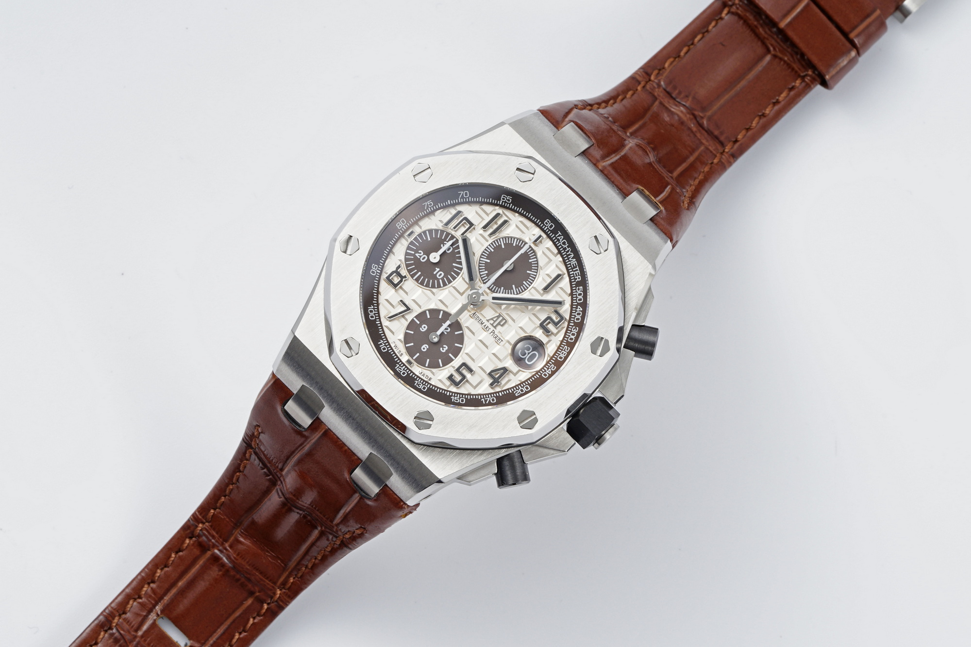 Royal Oak Offshore Chronograph 42 mm, Champagne Ref. 26470ST.OO.A801CR.01