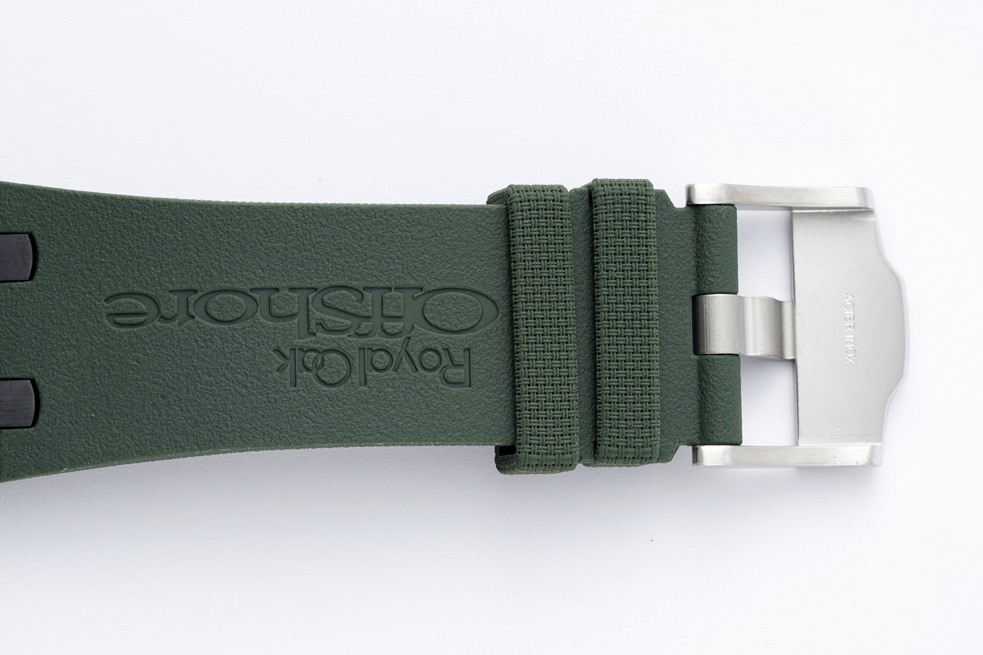 Royal Oak Offshore 44 mm, Green Ref. 26405CE.OO.A056CA.01