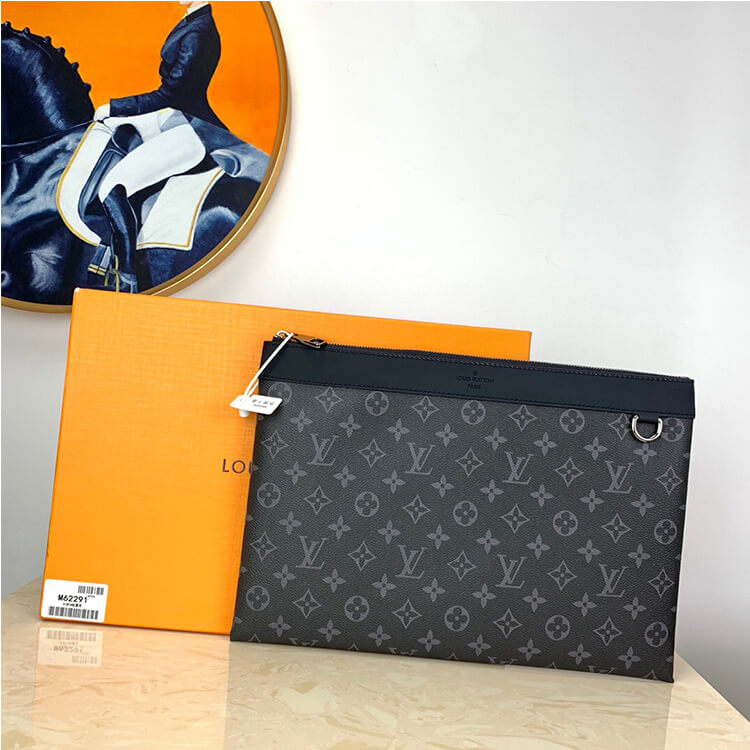 Louis Vuitton Discovery Pochette