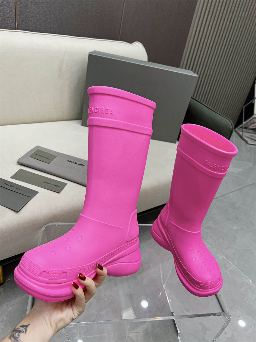 Balenciaga Crocs co-branded cave rain boots