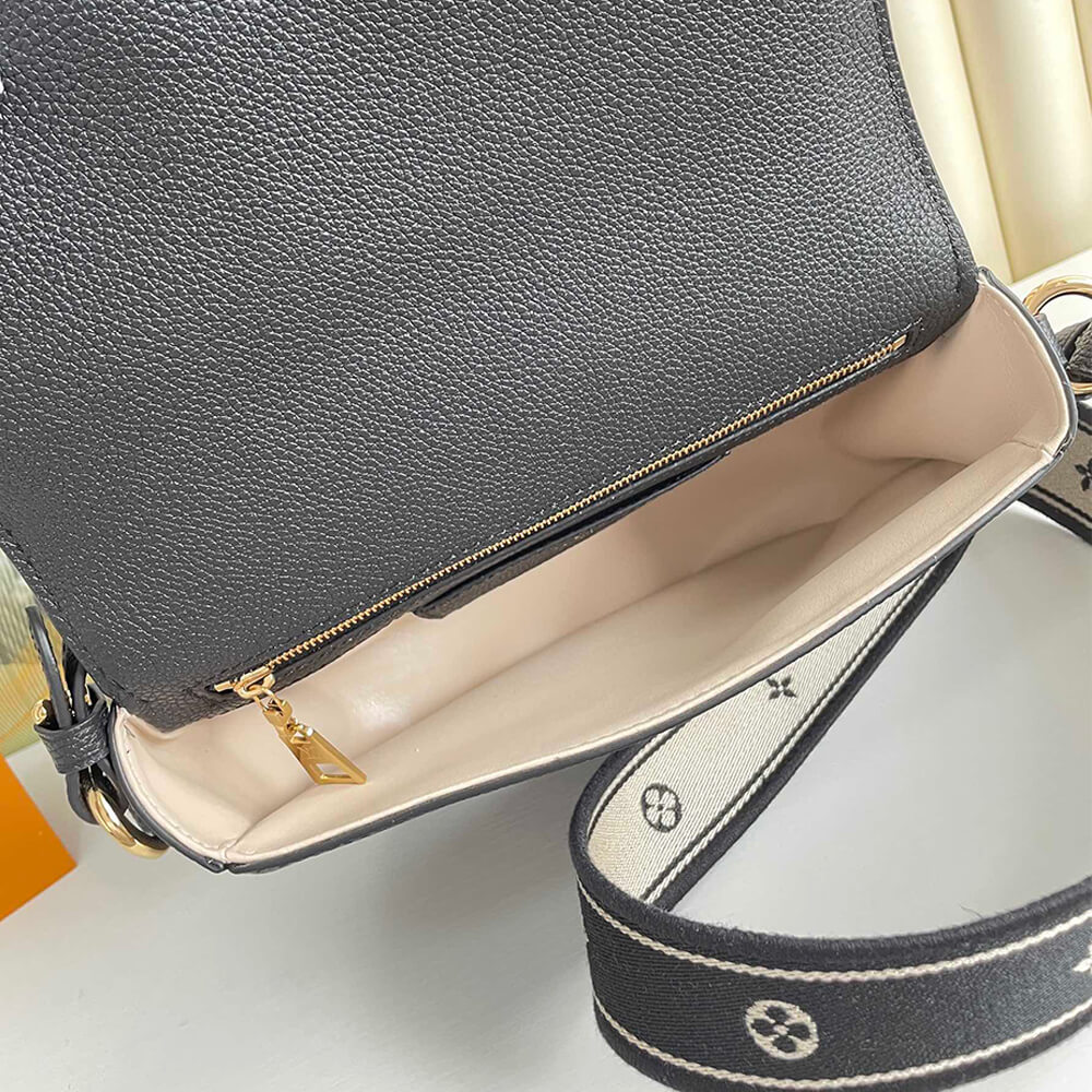 Louis Vuitton PONT 9 SOFT MM