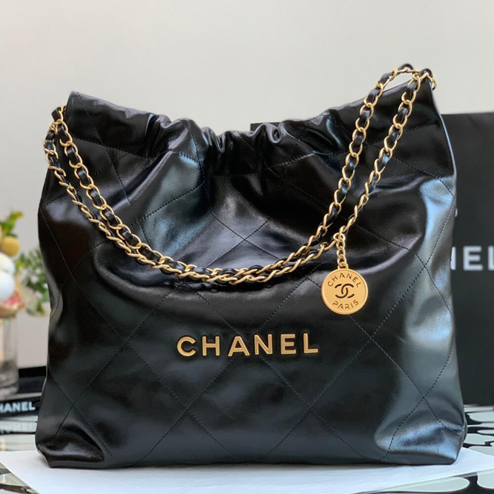 Chanel 22 SMALL HANDBAG