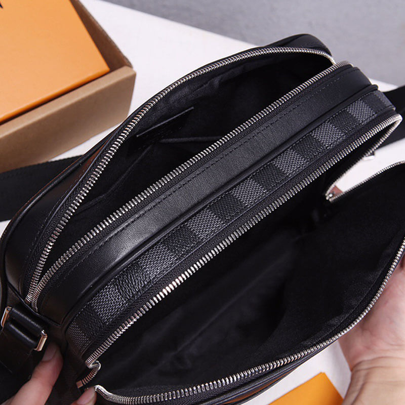 Louis Vuitton Trocadero Messenger Bag