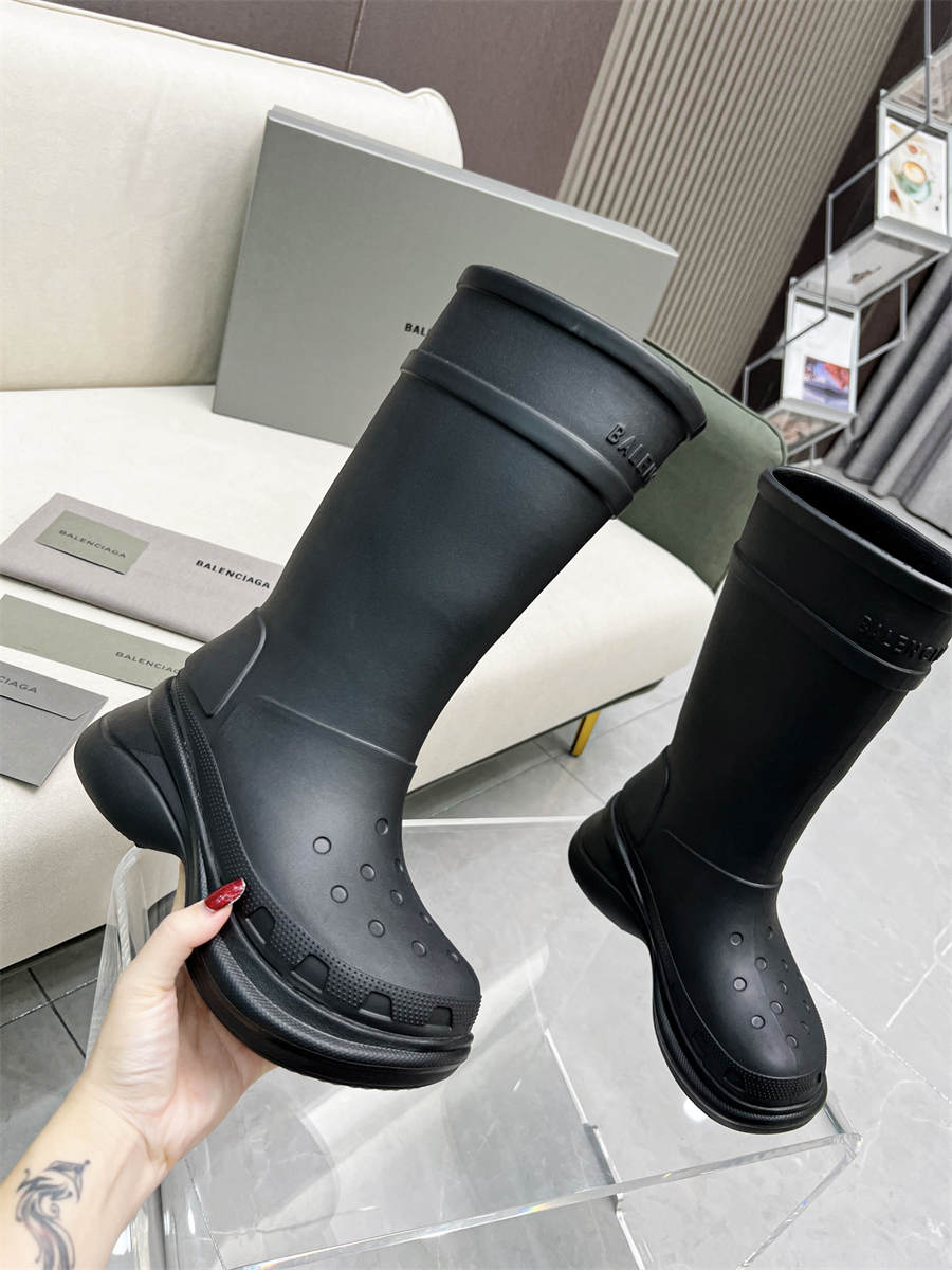 Balenciaga Crocs co-branded cave rain boots