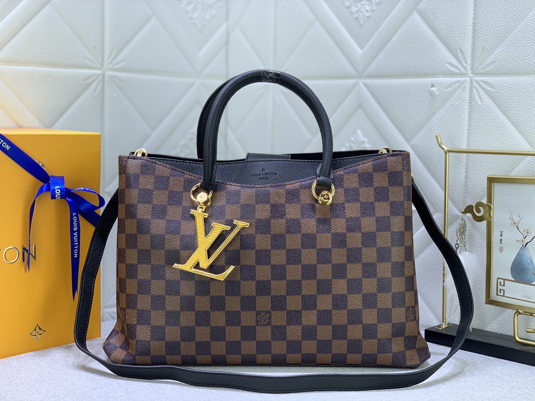 Louis Vuitton RIVERSIDE