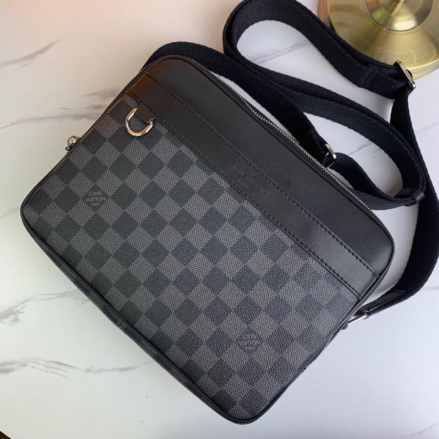 Louis Vuitton Men Trocadero Messenger Bag Damier Graphite Canvas N40087