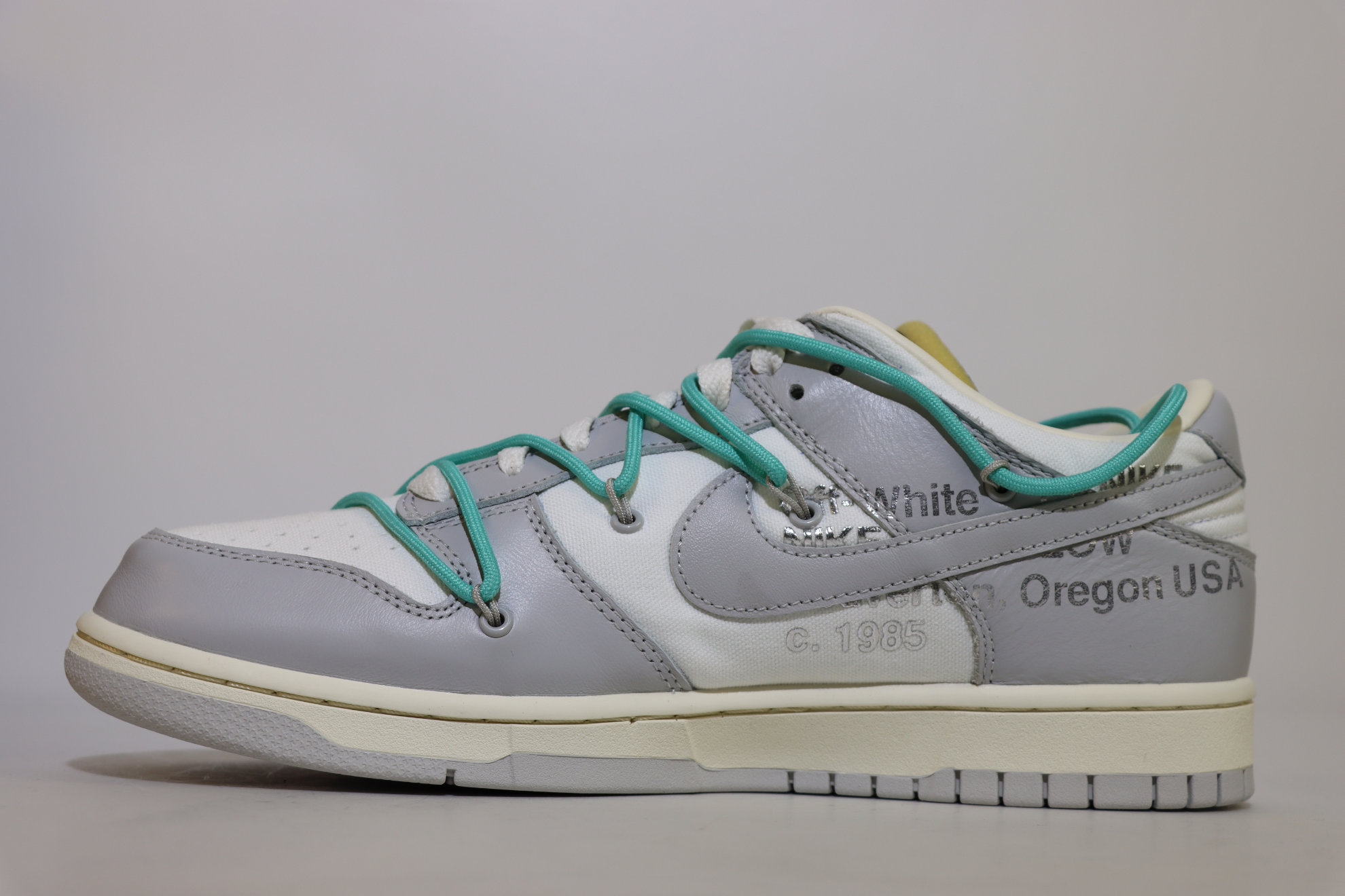 Off White Low Lot 04 of The 50