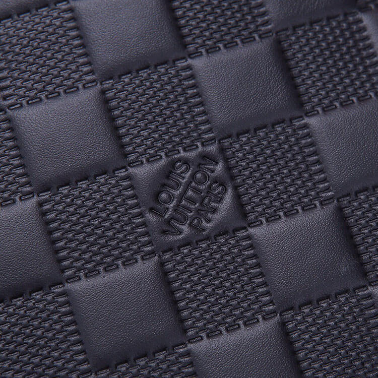 Louis Vuitton Avenue Sling Bag