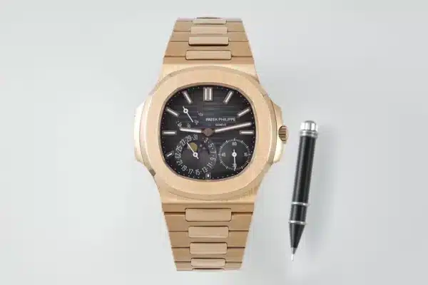 Nautilus Moon phases 40 mm,Gold,Dark Dial,5712/1A