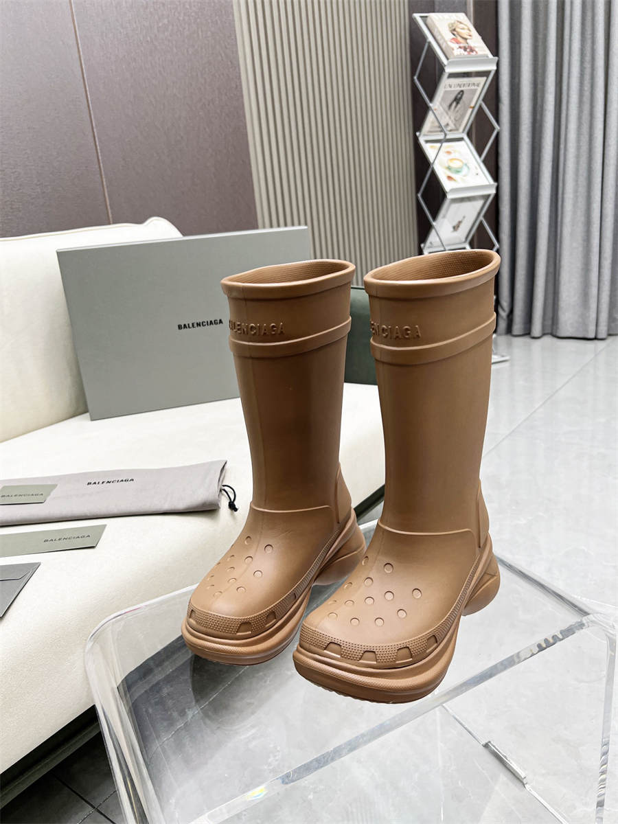 Balenciaga Crocs co-branded cave rain boots