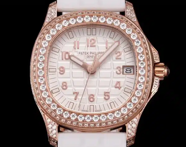 Aquanaut 5269/200R Luce Travel Time 38.8 mm,Gold