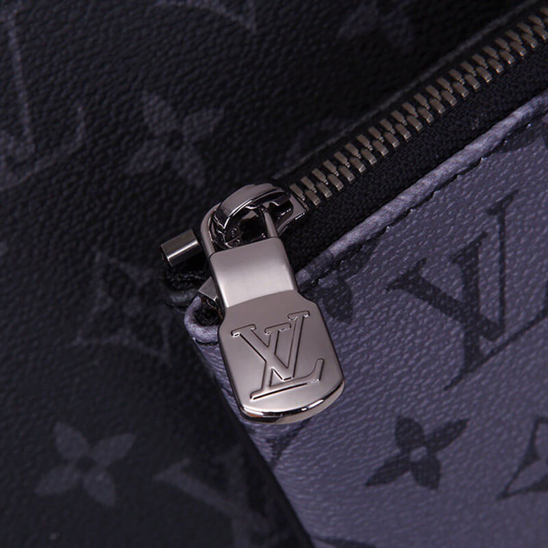 Louis Vuitton Trio Messenger Bag