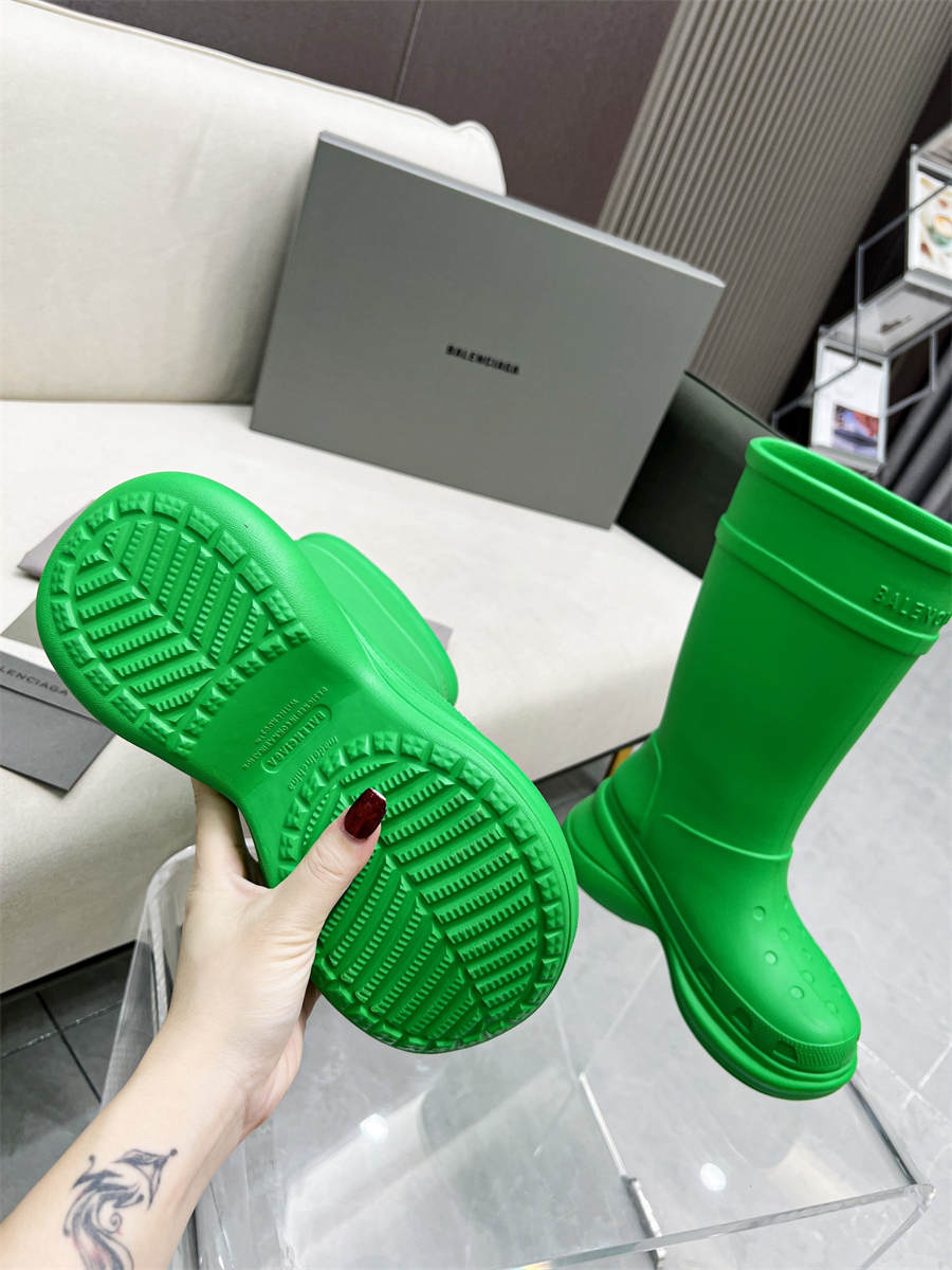 Balenciaga Crocs co-branded cave rain boots