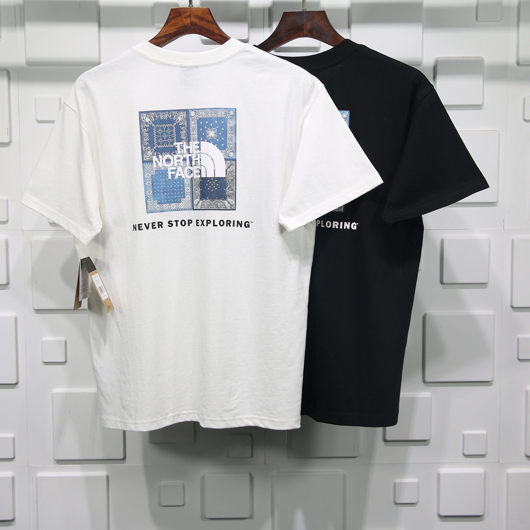 THE NORTH FACE CASHEW FLOWER PRINT T-SHIRT