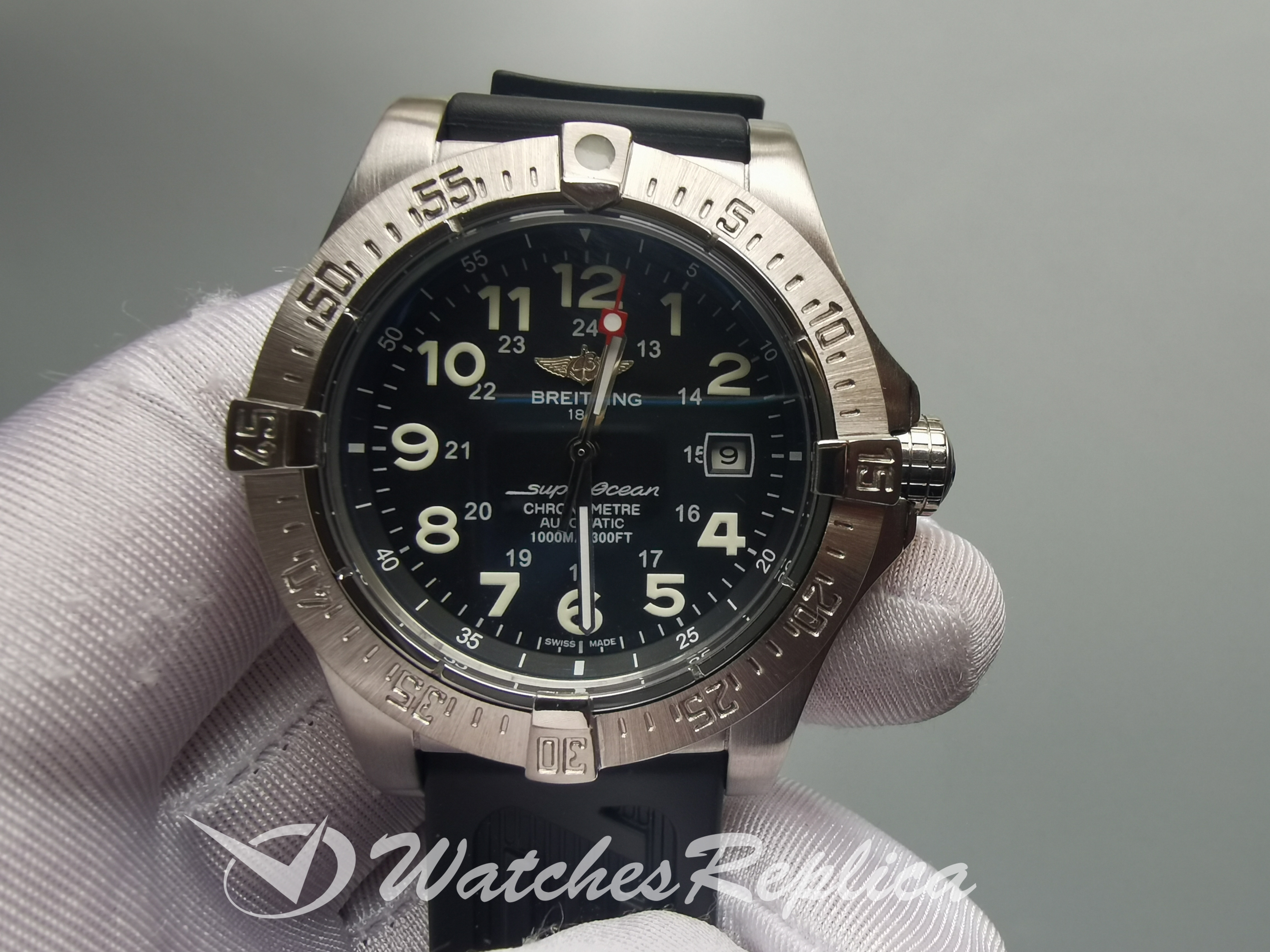 Avenger Seawolf E17370 Steel And Titanium Case For Men Watch