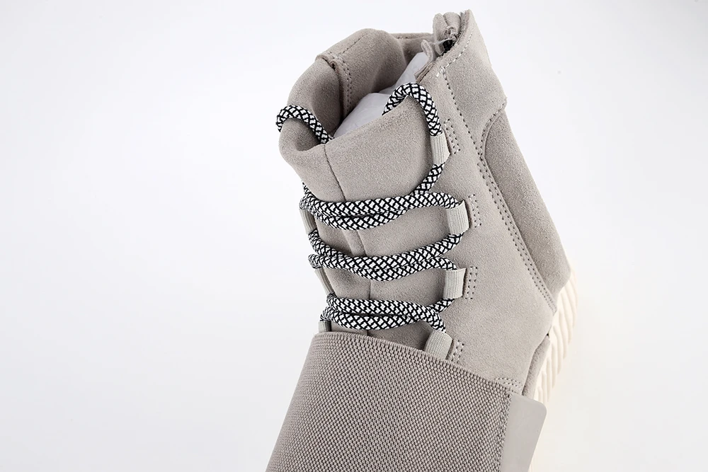 Yeezy Boost 750 OG Light Brown Reps