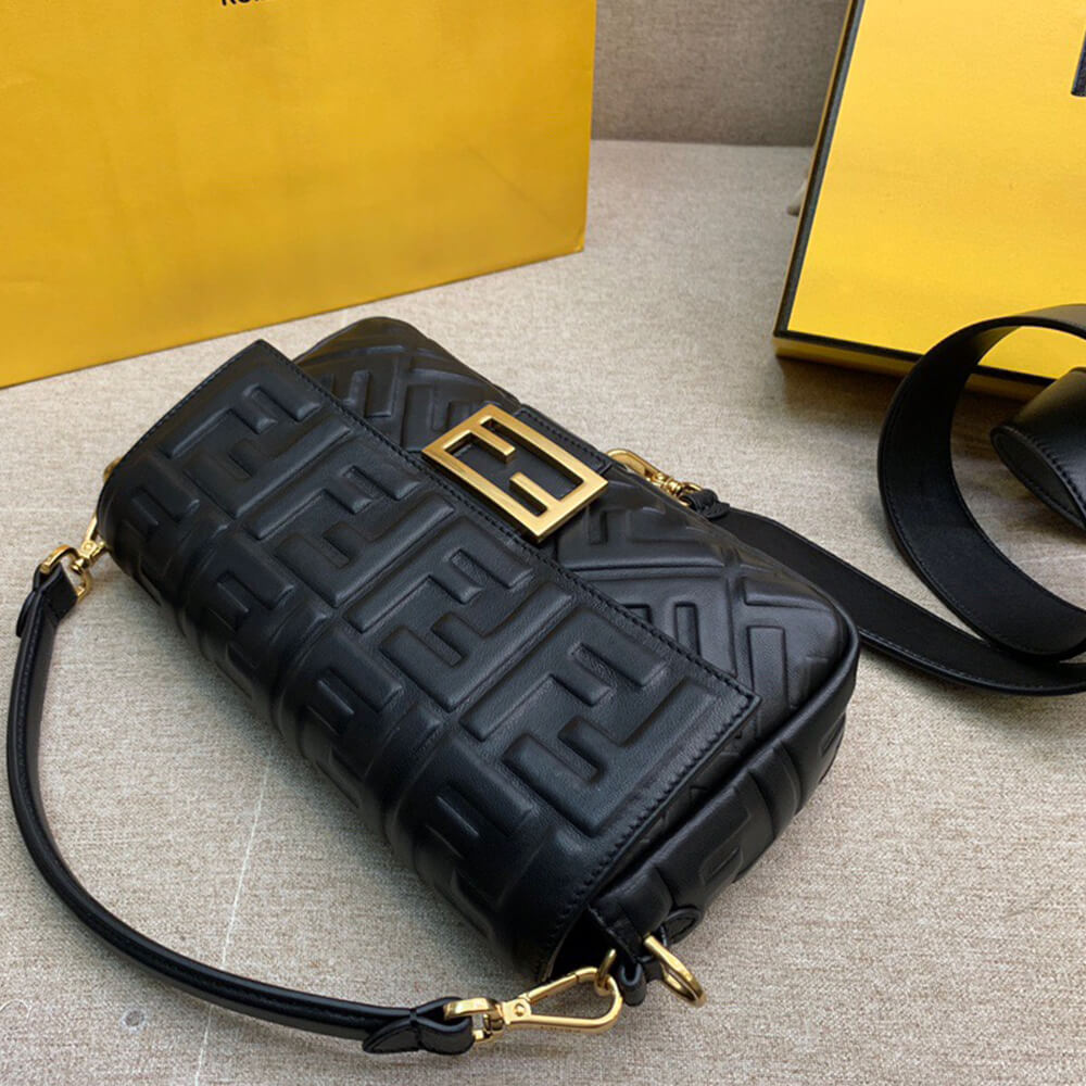 Fendi  Baguette