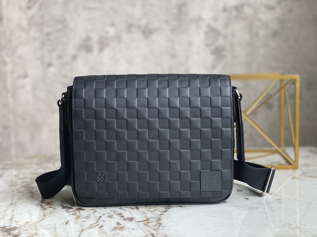 Louis Vuitton N42711 District PM Messenger Bag Damier Infini Coated Canvas