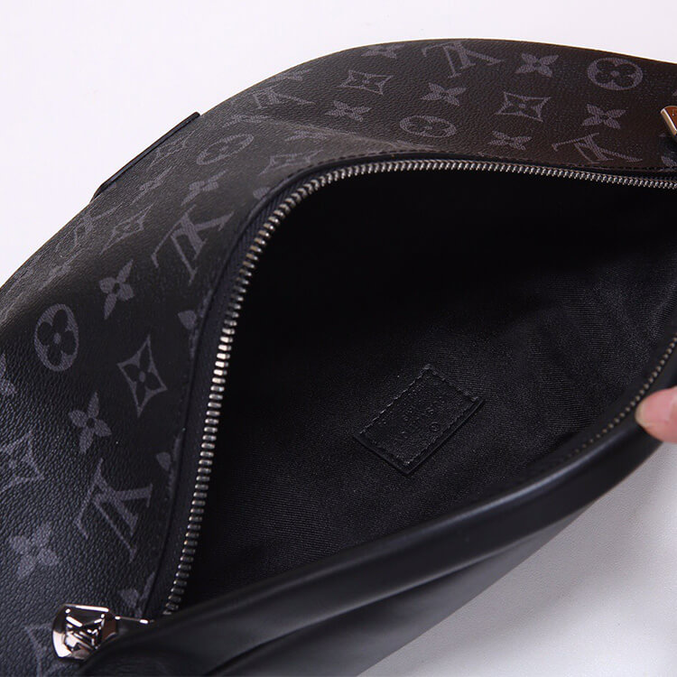 Louis Vuitton Discovery Bumbag