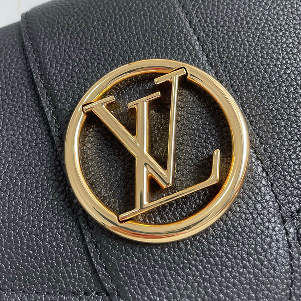 Louis Vuitton PONT 9 SOFT MM