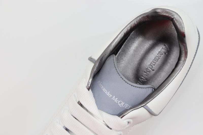 ALEXANDER MCQUEEN LEATHER PLATFORM TRAINERS SNEAKERS GRAY-WHITE