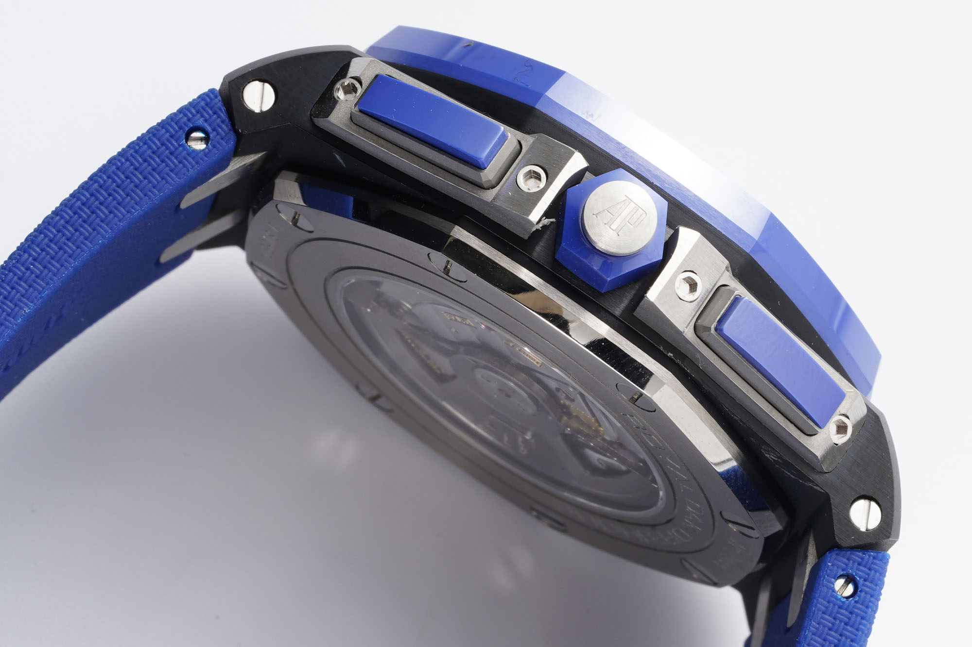 Royal Oak Offshore 44 mm, Blue Ref. 26405CE.OO.A030CA.01