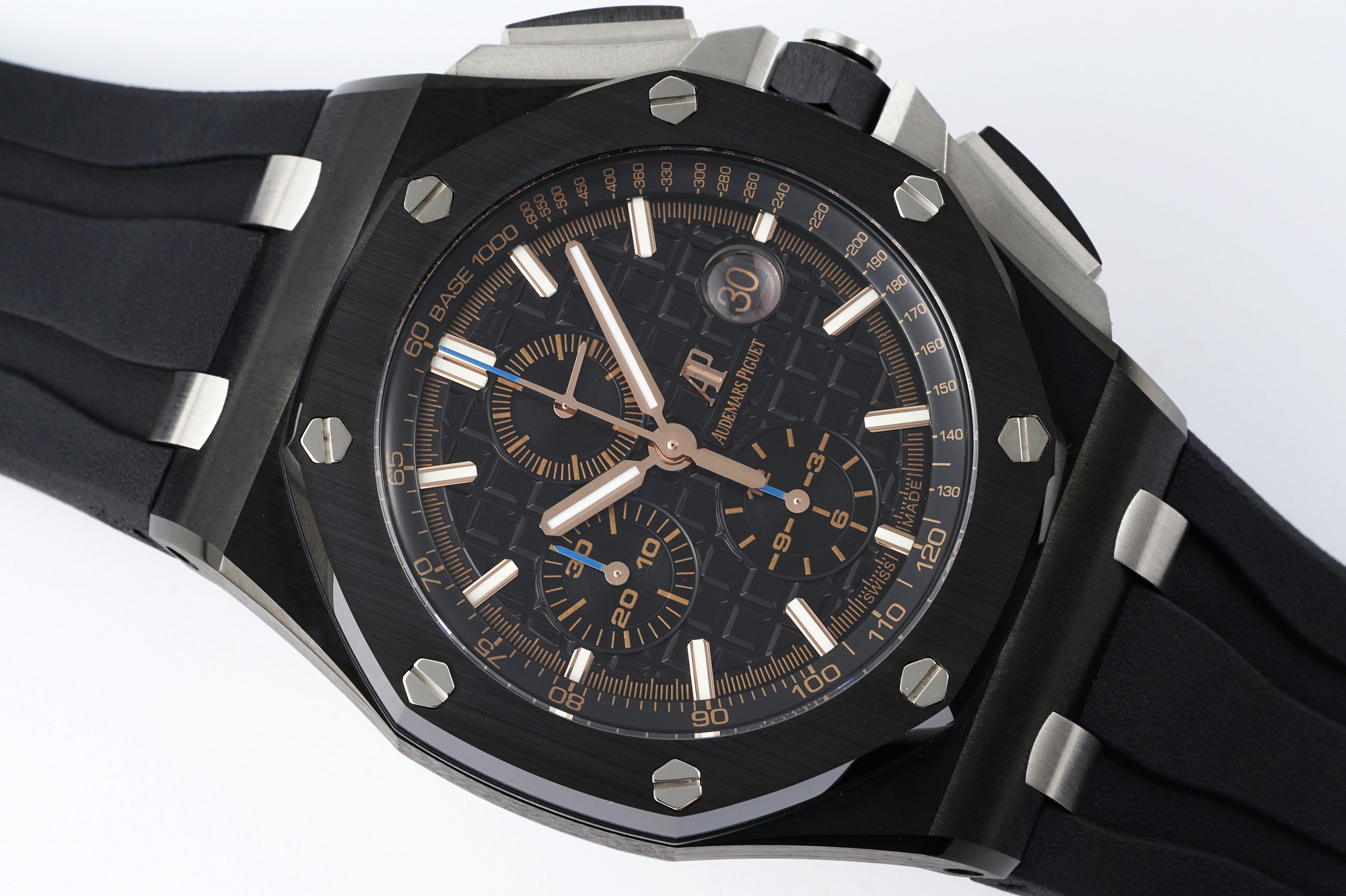 Royal Oak Offshore 44 mm, Black Ref. 26405CE.OO.A002CA.02