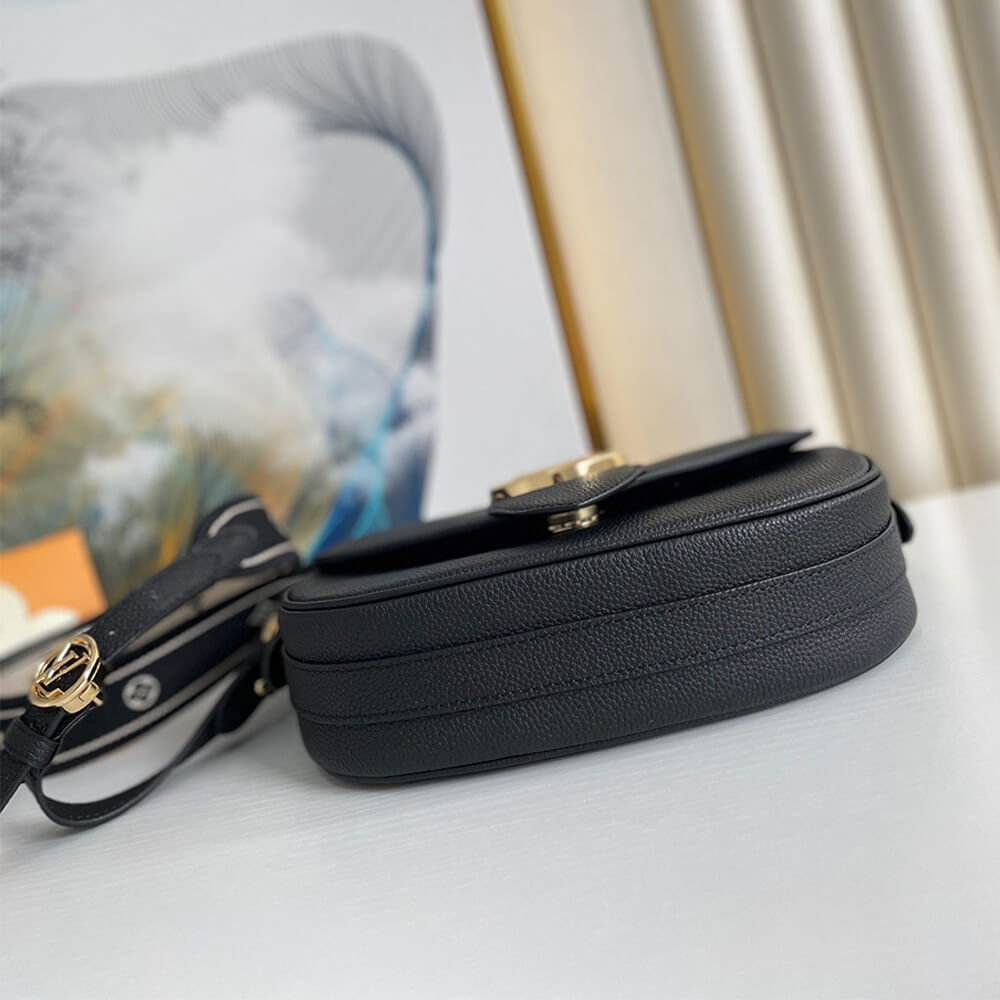 Louis Vuitton PONT 9 SOFT MM