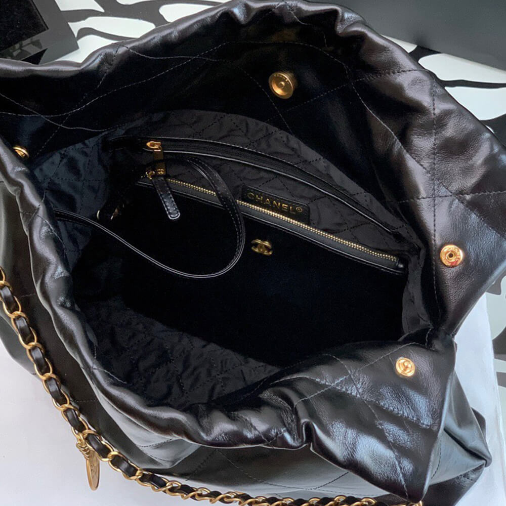 Chanel 22 SMALL HANDBAG