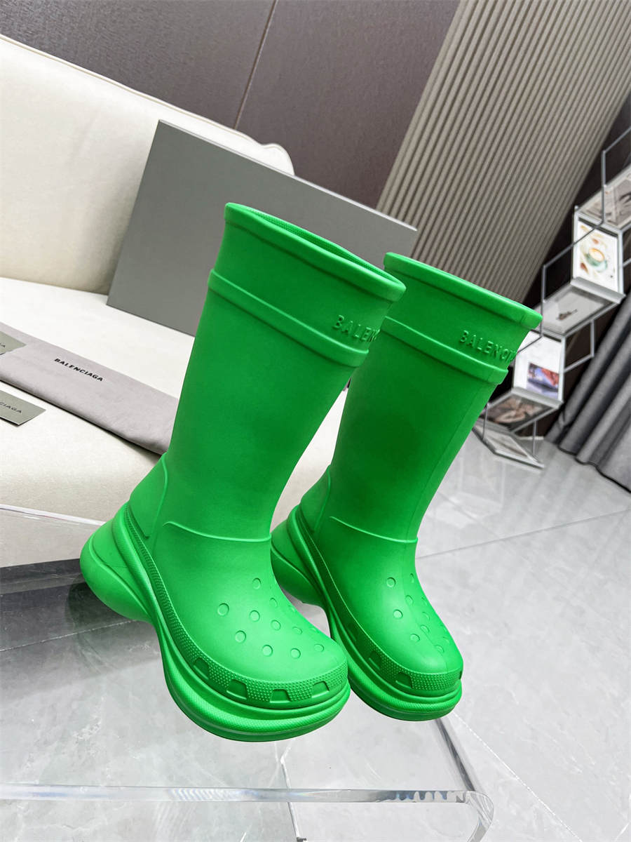 Balenciaga Crocs co-branded cave rain boots