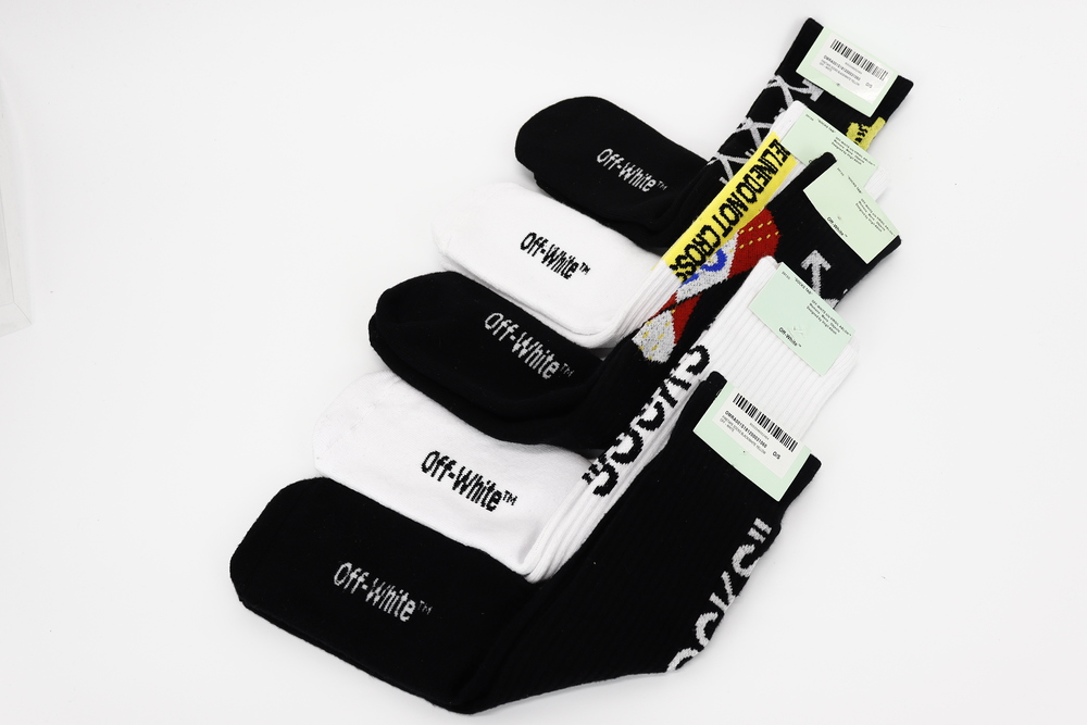 OFF WHITE SOCKS