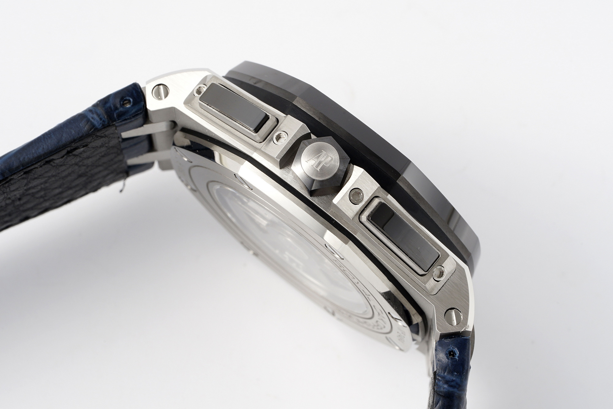Royal Oak Offshore 44 mm, Blue Ref. 26401PO.OO.A018CR.01