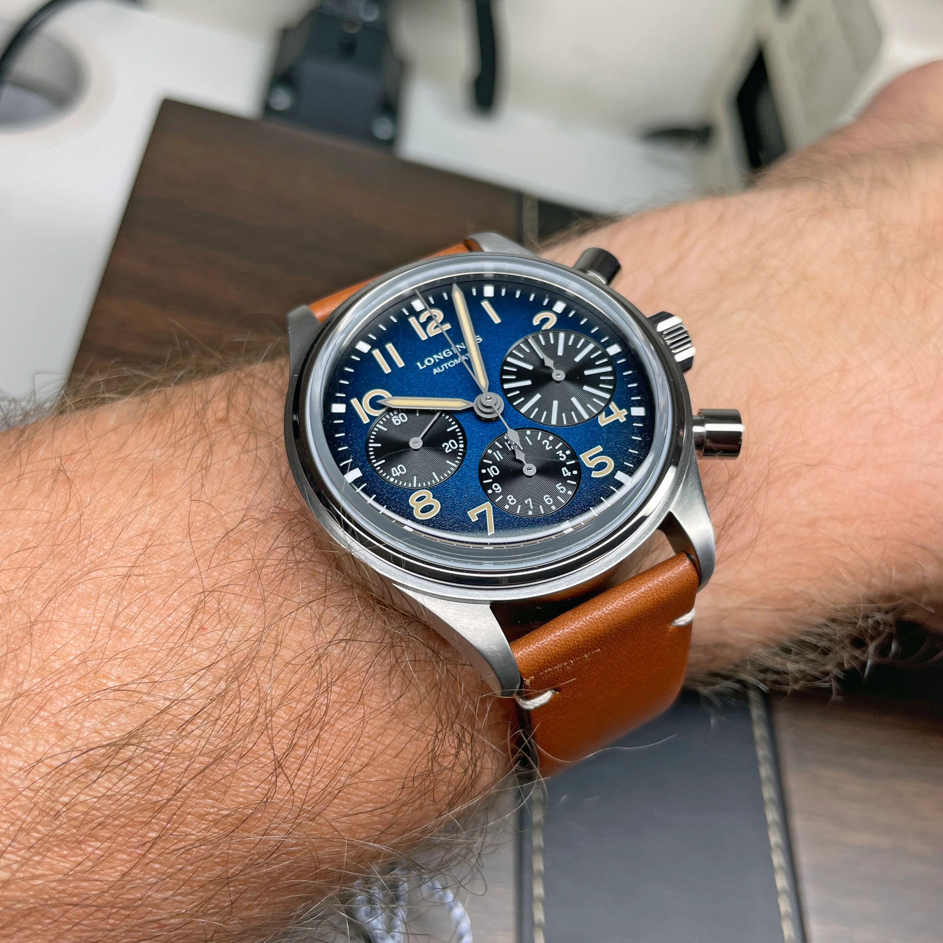 Avigation Bigeye 41MM Automatic Blue Petroleum Dial Watch L28161932