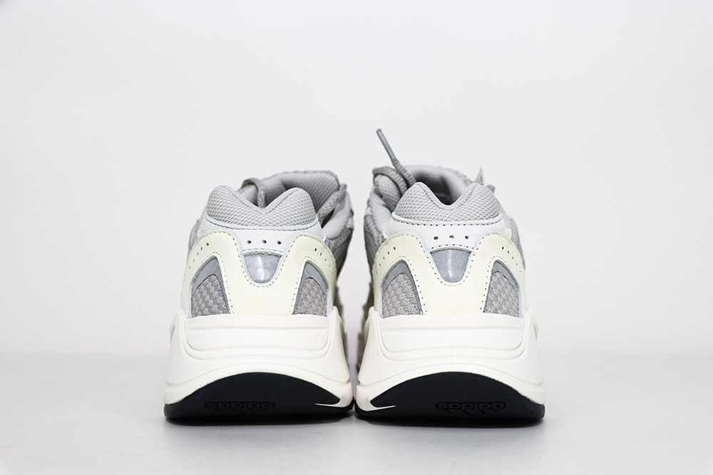 YEEZY 700 V2 STATIC