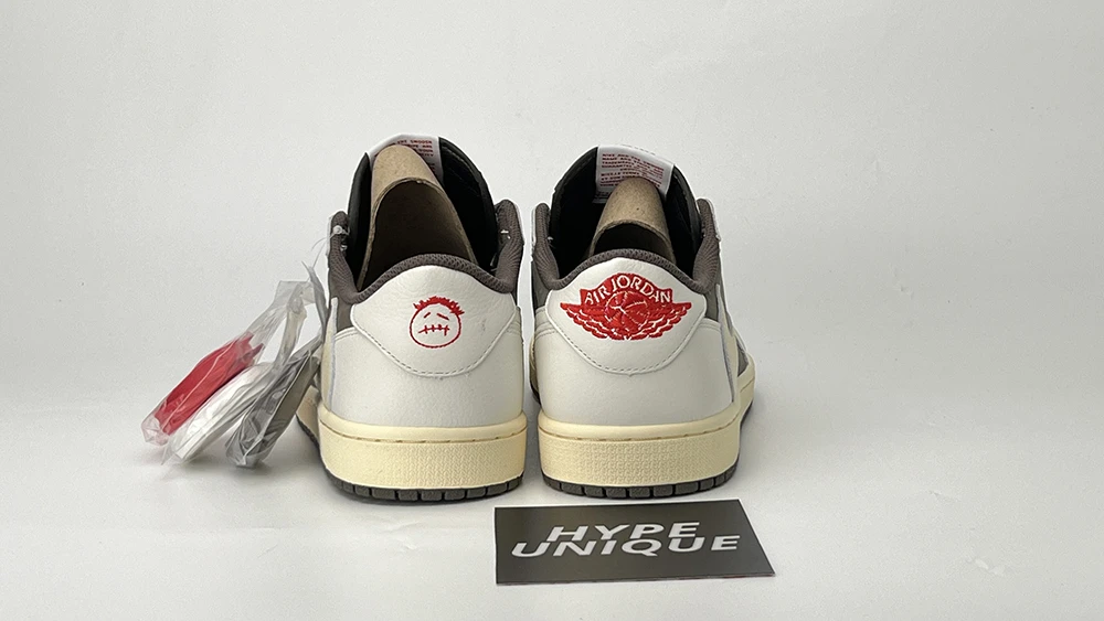 TRAVIS SCOTT X AIR JORDAN 1 LOW “WHITE BROWN”