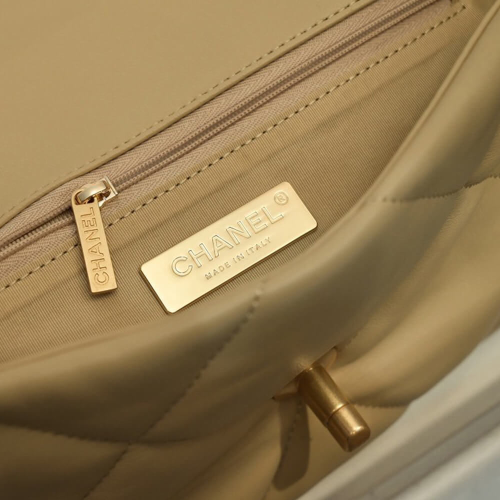 Chanel 19 HANDBAG