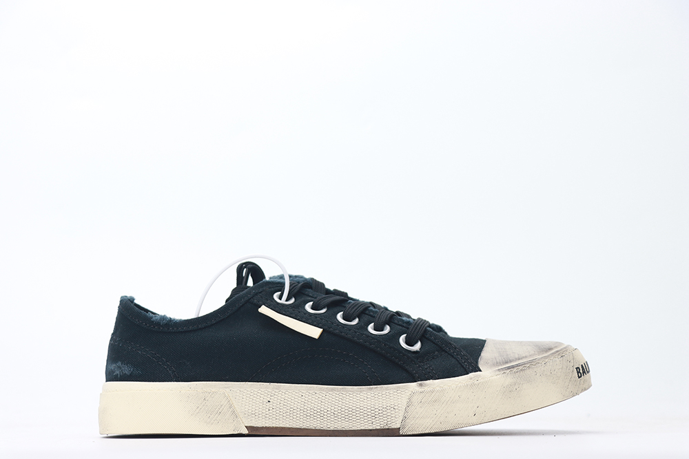 BALENCIAGA PARIS LOW SNEAKER IN BLACK
