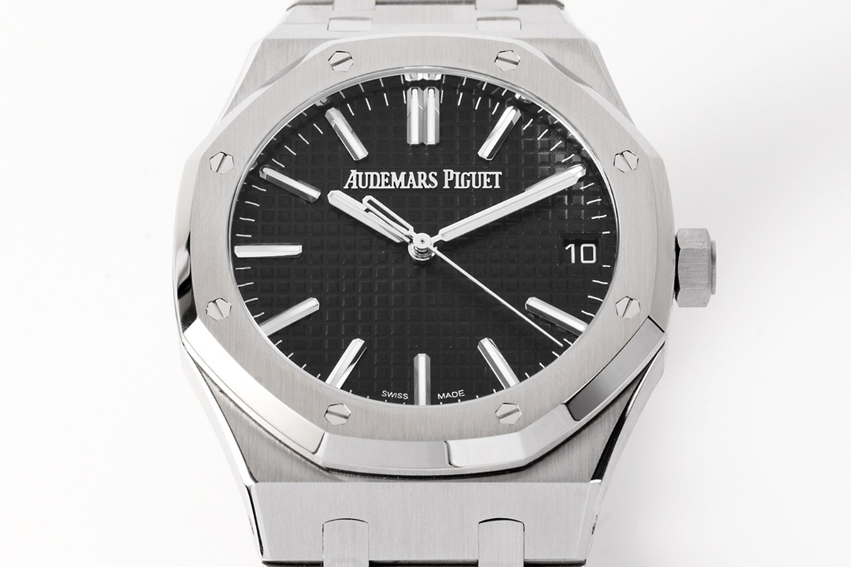 Royal Oak 50th Anniversary 41 mm, Black Ref. 15510ST.OO.1320ST.02