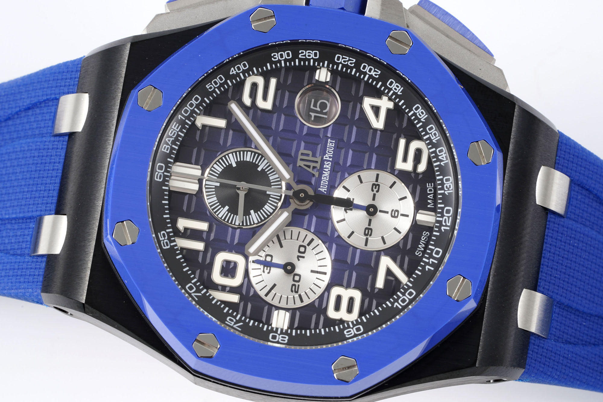 Royal Oak Offshore 44 mm, Blue Ref. 26405CE.OO.A030CA.01