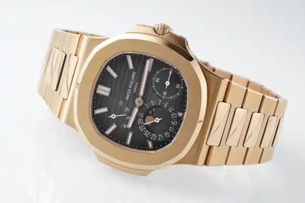 Nautilus Moon phases 40 mm,Gold,Dark Dial,5712/1A