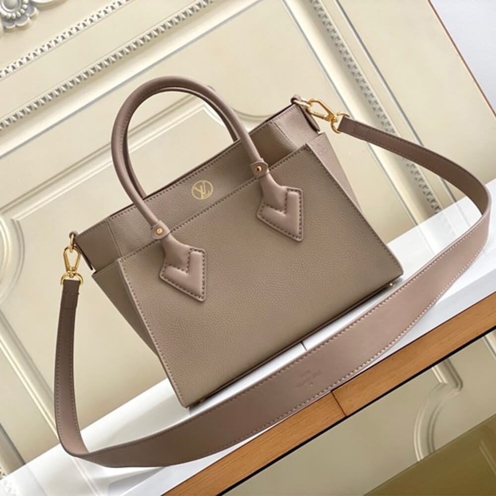 Louis Vuitton ON MY SIDE PM