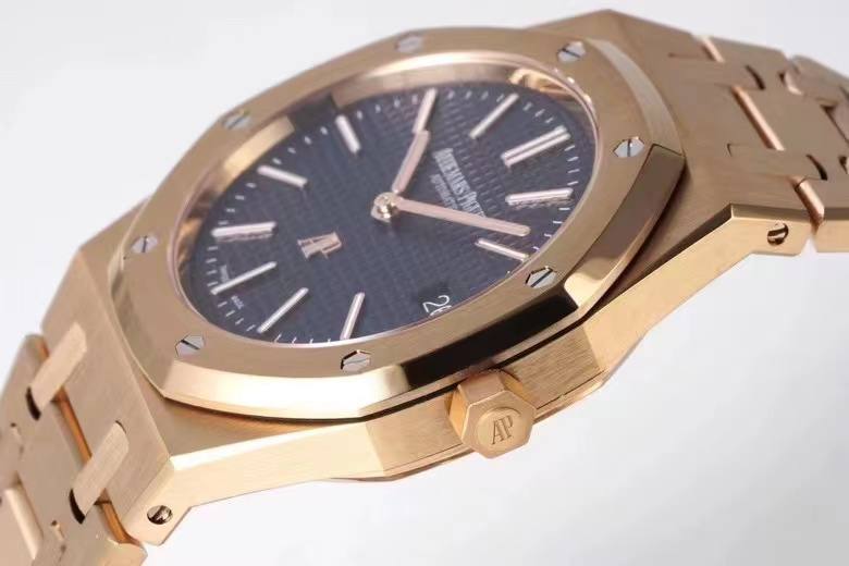 Royal Oak 41 mm, Blue Ref. 15400OR.OO.1220OR.03